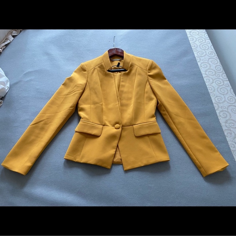 Elegant Mustard Yellow Women's Jacket